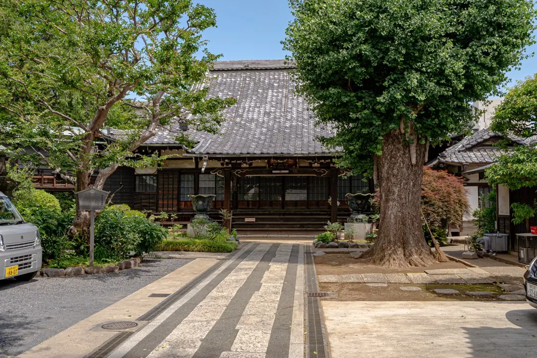 西光院会館の本堂
